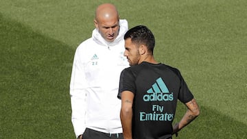 Ceballos habla con Zidane.