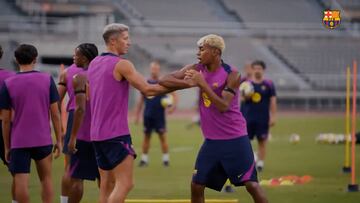 La ‘pelea’ entre Lamine y Lewandowski durante el entrenamiento del Barça