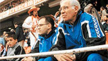 <B>ANTECEDENTE</b>. Luis dirigía al Oviedo en su último éxito en Sevilla.