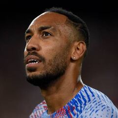 Aubameyang, un mes KO por una fractura de mandíbula