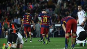 Tristeza en los jugadores del Barcelona.