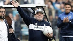 Maradona dejaría de ser el técnico del Lobo