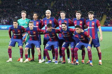 Equipo inicial del Barcelona. Marc-André Ter Stegen, Joules Koundé, Ronald Araujo, Robert Lewandowski, Andreas Christensen, Pau Cubarsí, João Cancelo, Fermín López, Lamine Yamal, Ilkay Gundögan y Raphinha.