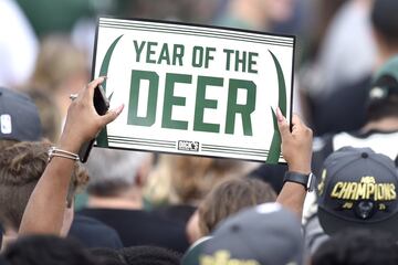 El eslogan más popular en Milwaukee: El año del ciervo.