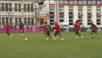 Antes de la lesión James hizo esto en la práctica del Bayern