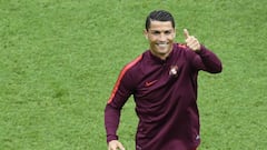 Cristiano overtakes Figo to become Portugal's most-capped player