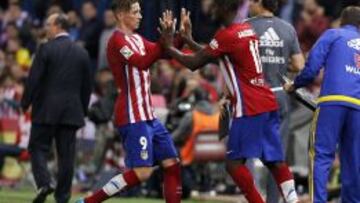 Jackson entra al campo por Torres en el partido frente al Real Madrid.