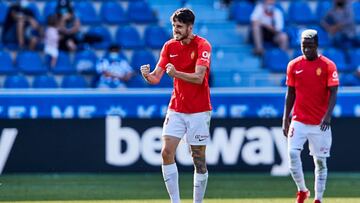 Fer Niño celebrando un gol