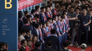 Corea del Sur fue recibida a huevazos en su país