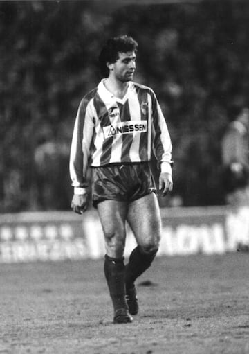 Jugador de la Real Sociedad desde 1985 a 1988