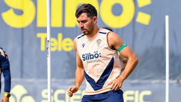 08/05/25 CADIZ CF ENTRENAMIENTO VICTOR CHUST