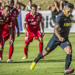 Falcao vuelve a marcar con el Mónaco e ilusiona a Colombia