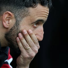 Who will succeed Rúben Amorim as Manchester United head coach?