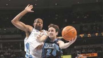 <b>MALA SUERTE. </b>Raúl, en uno de los últimos partidos con Utah Jazz.