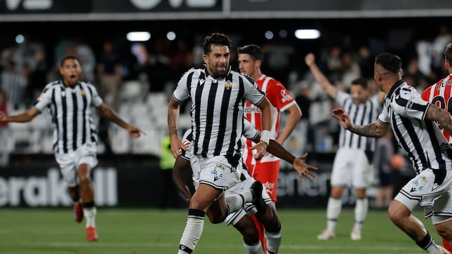 Alberto Jiménez, renovado