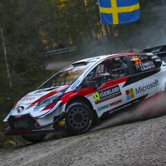 Elfyn Evans toma el mando en Suecia