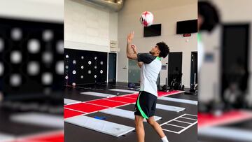 Las redes del club destacan las curiosidades del colombiano y su calidad con el balón.