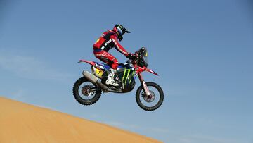 Rallying - Dakar Rally - Stage 5 - Al-Hofuf to Shubaytah - Saudi Arabia - January 10, 2024 Monster Energy Honda's Pablo Quintanilla in action during stage 5 REUTERS/Hamad I Mohammed