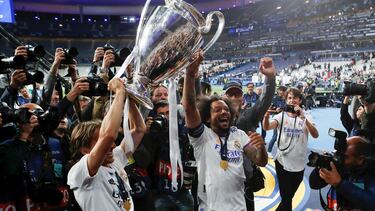28/05/22 PARTIDO FINAL CHAMPIONS LEAGUE 2022
LIVERPOOL - REAL MADRID
ALEGRIA CELEBRACION CAMPEONES
MODRIC TROFEO MARCELO