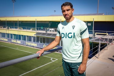 Álvaro García Pascual: “De pequeño me fijaba en Ruud van Nistelrooy”