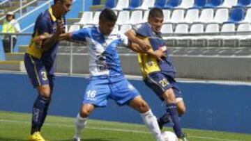 Antofagasta y Barnechea protagonizaron un duro partido en San Carlos. 
