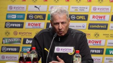 Favre: "Sería mejor sin ellas, pero la Bundesliga nos obliga a llevar mascarillas en la banda"