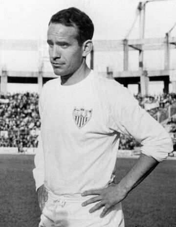 Real Madrid (1963-1965). Sevilla (1965-1968).