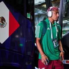 Bournemouth le da la bienvenida a Julián Araujo