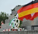 La Federación Alemana deja flores en el 'Westerplatte'
