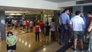 La Romareda colgó esta mañana el cartel de 'No hay billetes'