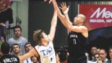 <b>EL TRIPLE DE SU VIDA. </b>Su última canasta le dio una Liga al Madrid.