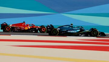 Charles Leclerc (Ferrari SF-24) y Fernando Alonso (Aston Martin AMR24). Sakhir, Bahréin. F1 2024.