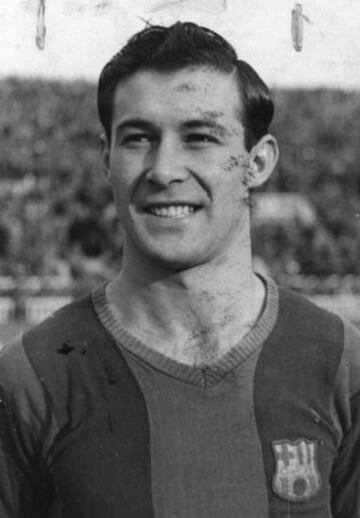 César Rodríguez, completó buena parte de su carrera en el Barcelona (1942-1955) y también jugó en el Sabadell, Granada, Cultural Leonesa y Elche, ocupa la SEGUNDA posición con 524 puntos