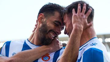 Borja Iglesias amenaza a Aspas