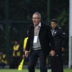 Por críticas de Pelusso, La U no presta su sede a Santa Fe