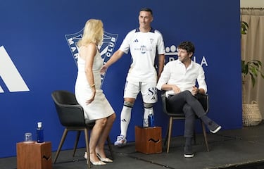 El Marbella renueva su patrocinio con el Ayuntamiento y Sierra Blanca Estates, sponsor principal