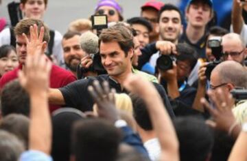 El día después: Federer celebró su título con los fans