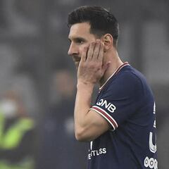 Messi, cambiado al descanso por problemas musculares