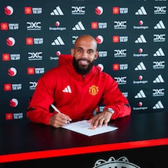 Oficiais: Mebumo chegou a Old Trafford Old