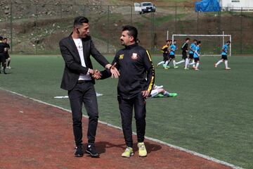 Biwar Abdullah, de 25 años, es un futbolista local kurdo iraquí que se parece o intenta imitar al futbolista de la Juventus, Cristiano Ronaldo. ¿Se parecen?