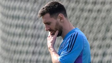 Argentina's forward #10 Lionel Messi gestures during a training session at Qatar University in Doha, on November 27, 2022 ahead of the Qatar 2022 World Cup football tournament match against Poland to be held on November 30. (Photo by JUAN MABROMATA / AFP)