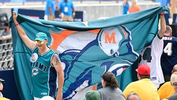 CANTON, OHIO - AUGUST 05: Miami Dolphins fans cheer during the 2023 Pro Football Hall of Fame Enshrinement Ceremony at Tom Benson Hall Of Fame Stadium on August 05, 2023 in Canton, Ohio. Nick Cammett/Getty Images/AFP (Photo by Nick Cammett / GETTY IMAGES NORTH AMERICA / Getty Images via AFP)