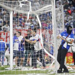 El desorden mancha la última fiesta de la UC en San Carlos