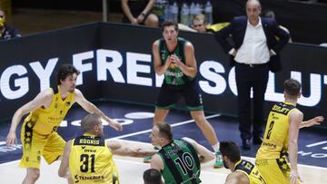 23/06/20 PARTIDO BALONCESTO ACB ENDESA 
 LIGA ENDESA ACB
 FASE FINAL VALENCIA
 CORONAVIRUS COVID-19
 JORNADA 4
  IBEROSTAR TENERIFE - JOVENTUT BADALONA
 KLEMEN PREPELIC
 GEORGIOS BOGRIS