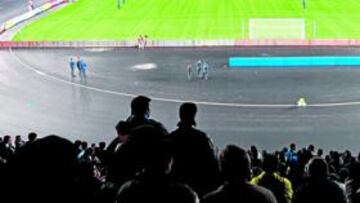 <b>UN LLENO PARA UN PARTIDO HISTÓRICO</b> El Xerez es el protagonista principal de esta cita histórica, pero la afición azulina no le anda a la zaga. Más de 20.000 hinchas xerecistas colmarán las gradas de Chapín para alentar a su equipo en el estreno en casa entre los grandes. Un evento que contará con un histórico como el Athletic en un día tan especial como el de la inauguración de Chapín (en la imagen).