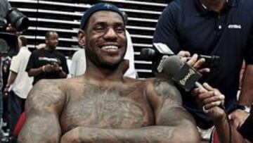 <b>SONRIENTE. </b>LeBron James cree que EE UU ha mejorado mucho.