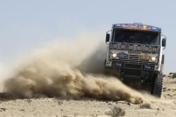 Es siete veces ganador del Rally Dakar en la categoría de camiones en 2000, 2002, 2003, 2004, 2006, 2010 y 2011 al volante de un Kamaz. El piloto ruso cuenta con el récord de 63 etapas ganadas en el Rally Dakar.