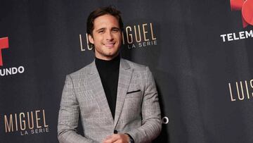 En un video divertido Diego Boneta reveló cuándo veremos la segunda temporada de Luis Miguel, la serie