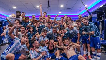 Fiesta en el vestuario del Málaga.