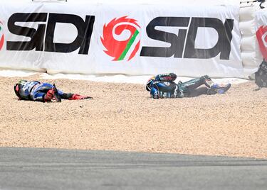 En el accidente se han visto involucrados el piloto italiano Marco Bezzecchi y el piloto portugués Olveira.